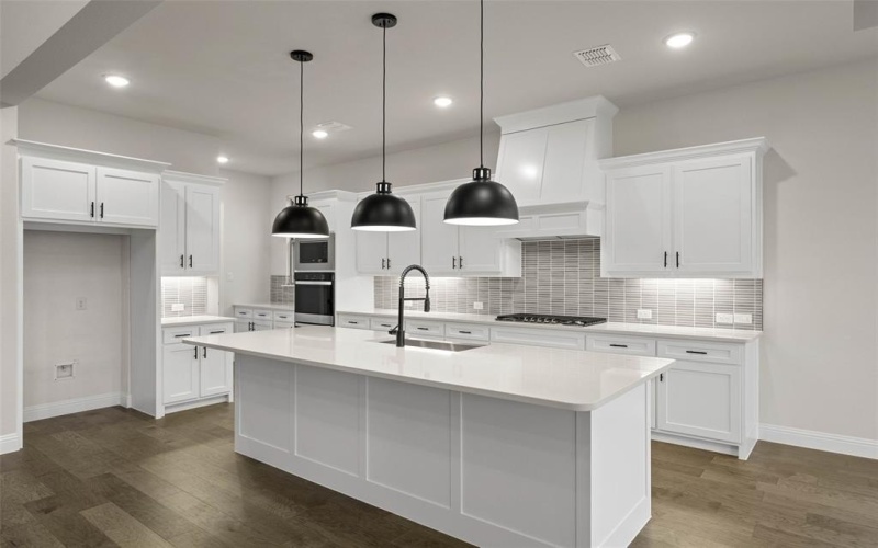 2406 Rockwood Lane, Mansfield, TX 76063, 4 Habitaciones Habitaciones , ,5 BañosBaños,Residential,En Venta,2406 Rockwood Lane,20712051