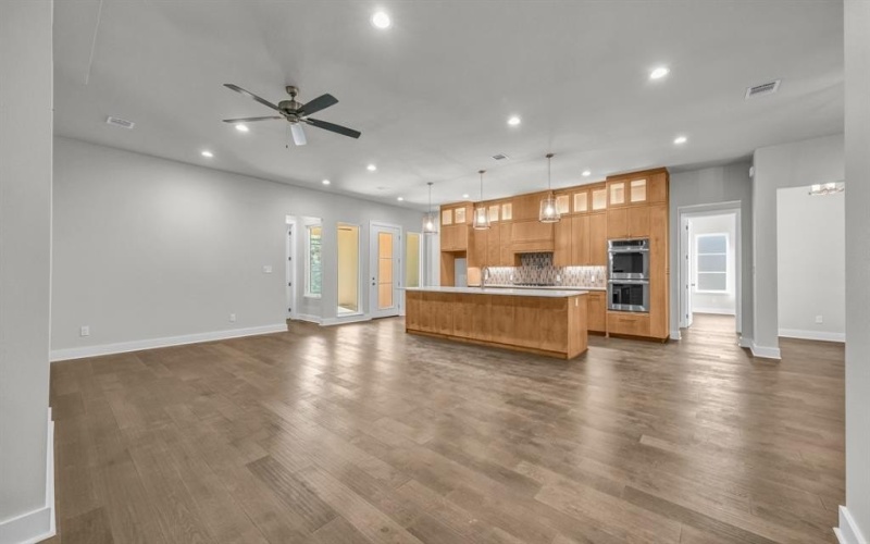 916 Eldorado Street, Weatherford, TX 76086, 4 Bedrooms Bedrooms, ,3 BathroomsBathrooms,Residential,For Sale,916 Eldorado Street,20695476