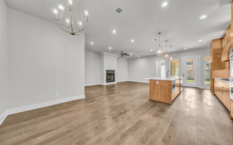 916 Eldorado Street, Weatherford, TX 76086, 4 Bedrooms Bedrooms, ,3 BathroomsBathrooms,Residential,For Sale,916 Eldorado Street,20695476