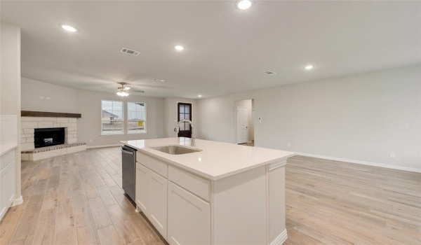 2619 Witness Tree Road, Oak Ridge, TX 75161, 4 Habitaciones Habitaciones , ,2 BañosBaños,Residential,En Venta,2619 Witness Tree Road,20695780