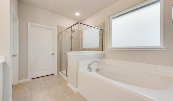 2619 Witness Tree Road, Oak Ridge, TX 75161, 4 Habitaciones Habitaciones , ,2 BañosBaños,Residential,En Venta,2619 Witness Tree Road,20695780