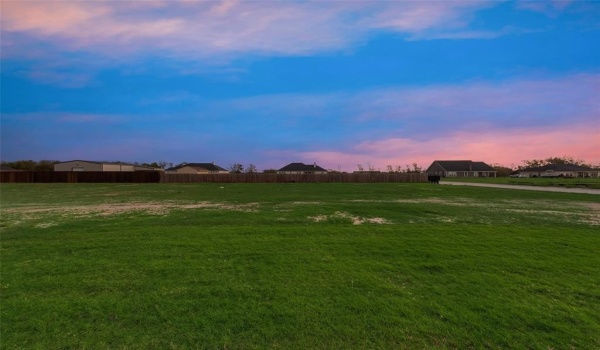 2619 Witness Tree Road, Oak Ridge, TX 75161, 4 Habitaciones Habitaciones , ,2 BañosBaños,Residential,En Venta,2619 Witness Tree Road,20695780