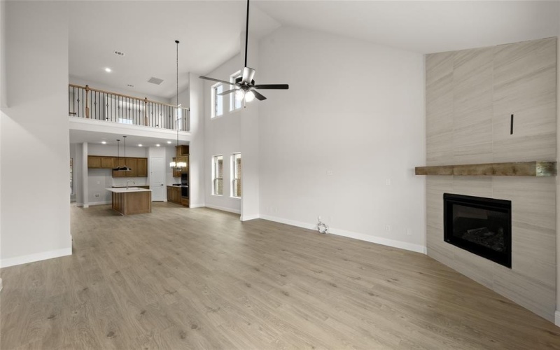 217 Allegheny Drive, Burleson, TX 76028, 4 Habitaciones Habitaciones , ,3 BañosBaños,Residential,En Venta,217 Allegheny Drive,20712672