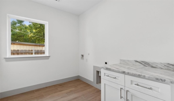 5817 Coleman Street, Westworth Village, TX 76114, 4 Bedrooms Bedrooms, ,2 BathroomsBathrooms,Residential,For Sale,5817 Coleman Street,20712935
