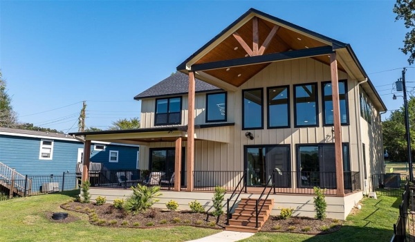 144 Oak Hills Drive, Mabank, TX 75156, 3 Bedrooms Bedrooms, ,3 BathroomsBathrooms,Residential,For Sale,144 Oak Hills Drive,20713324