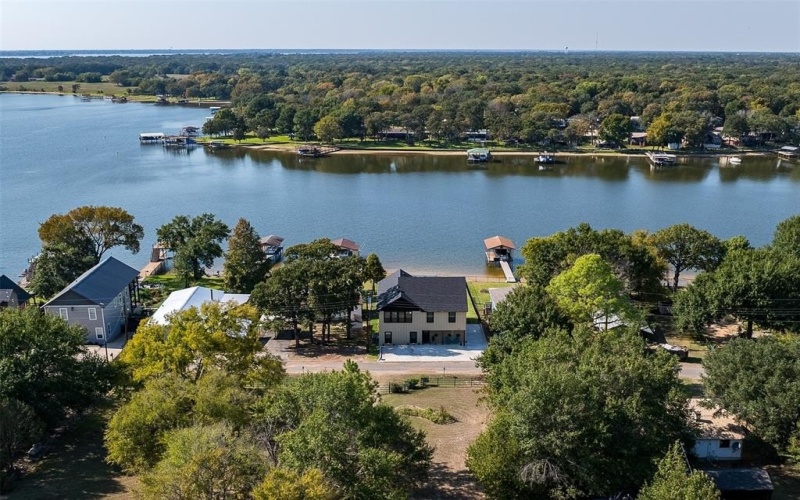 144 Oak Hills Drive, Mabank, TX 75156, 3 Bedrooms Bedrooms, ,3 BathroomsBathrooms,Residential,For Sale,144 Oak Hills Drive,20713324