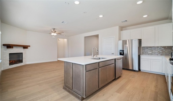 4016 Apollo Bay Avenue, Little Elm, TX 75068, 4 Bedrooms Bedrooms, ,2 BathroomsBathrooms,Residential,For Sale,4016 Apollo Bay Avenue,20713337