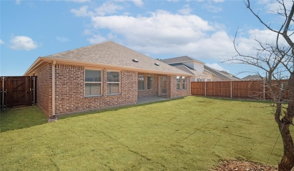 4016 Apollo Bay Avenue, Little Elm, TX 75068, 4 Bedrooms Bedrooms, ,2 BathroomsBathrooms,Residential,For Sale,4016 Apollo Bay Avenue,20713337