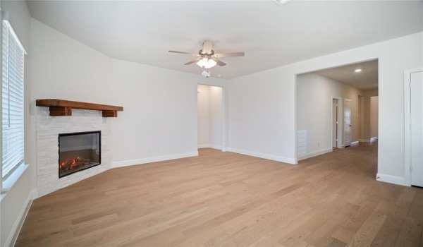 4016 Apollo Bay Avenue, Little Elm, TX 75068, 4 Bedrooms Bedrooms, ,2 BathroomsBathrooms,Residential,For Sale,4016 Apollo Bay Avenue,20713337