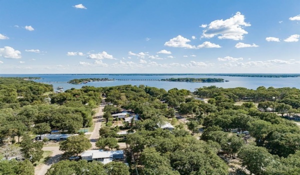 151 Pawnee Trail, Mabank, TX 75156, 3 Habitaciones Habitaciones , ,2 BañosBaños,Residential,En Venta,151 Pawnee Trail,20697013