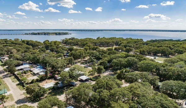 151 Pawnee Trail, Mabank, TX 75156, 3 Habitaciones Habitaciones , ,2 BañosBaños,Residential,En Venta,151 Pawnee Trail,20697013