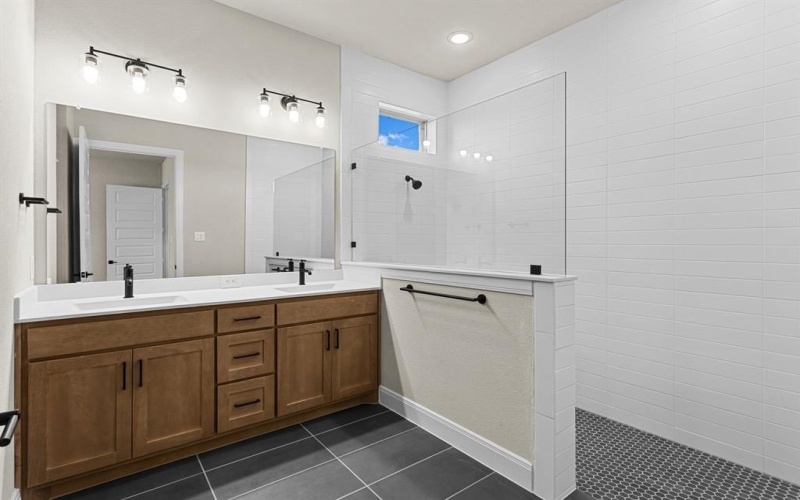 4808 Prairie Crest Lane, Arlington, TX 76005, 2 Bedrooms Bedrooms, ,2 BathroomsBathrooms,Residential,For Sale,4808 Prairie Crest Lane,20697519