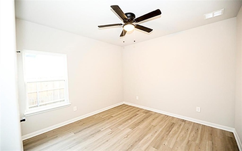1412 Mason Street, Bowie, TX 76230, 3 Bedrooms Bedrooms, ,2 BathroomsBathrooms,Residential,For Sale,1412 Mason Street,20697801