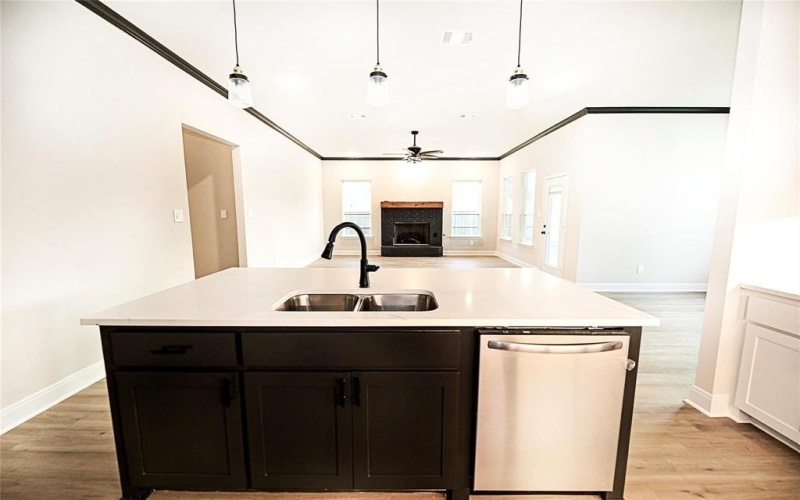 1412 Mason Street, Bowie, TX 76230, 3 Bedrooms Bedrooms, ,2 BathroomsBathrooms,Residential,For Sale,1412 Mason Street,20697801