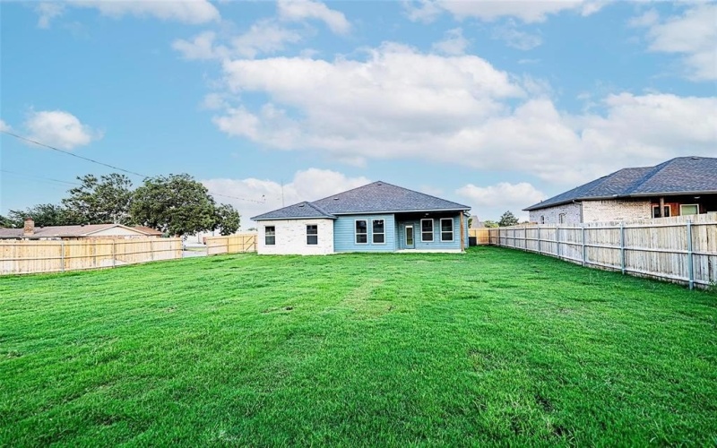 1412 Mason Street, Bowie, TX 76230, 3 Bedrooms Bedrooms, ,2 BathroomsBathrooms,Residential,For Sale,1412 Mason Street,20697801