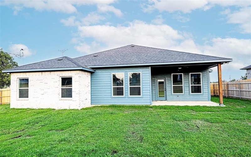 1412 Mason Street, Bowie, TX 76230, 3 Bedrooms Bedrooms, ,2 BathroomsBathrooms,Residential,For Sale,1412 Mason Street,20697801