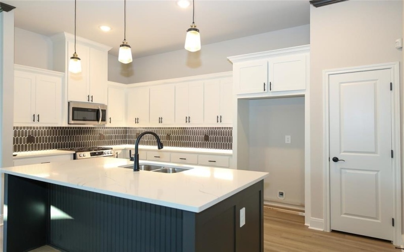 1412 Mason Street, Bowie, TX 76230, 3 Bedrooms Bedrooms, ,2 BathroomsBathrooms,Residential,For Sale,1412 Mason Street,20697801