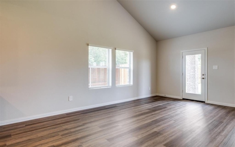 1125 Salado Street, Crandall, TX 75114, 5 Bedrooms Bedrooms, ,3 BathroomsBathrooms,Residential,For Sale,1125 Salado Street,20698023