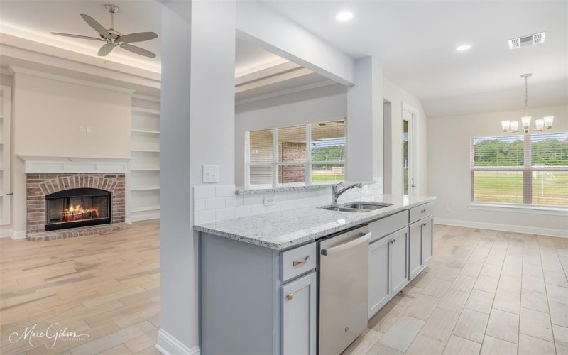 565 Brunswick Gardens, Haughton, LA 71037, 4 Bedrooms Bedrooms, ,2 BathroomsBathrooms,Residential,For Sale,565 Brunswick Gardens,20699035