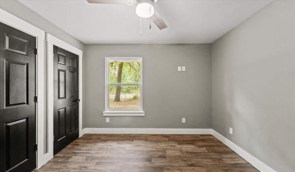 310 Eagle Drive, Gun Barrel City, TX 75156, 3 Habitaciones Habitaciones , ,2 BañosBaños,Residential,En Venta,310 Eagle Drive,20699109