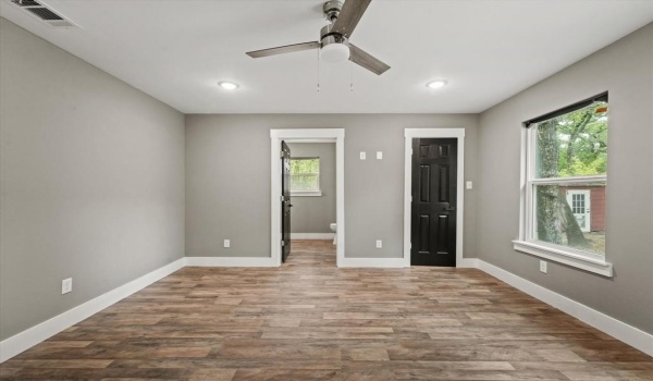 310 Eagle Drive, Gun Barrel City, TX 75156, 3 Habitaciones Habitaciones , ,2 BañosBaños,Residential,En Venta,310 Eagle Drive,20699109