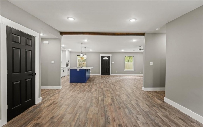 310 Eagle Drive, Gun Barrel City, TX 75156, 3 Habitaciones Habitaciones , ,2 BañosBaños,Residential,En Venta,310 Eagle Drive,20699109