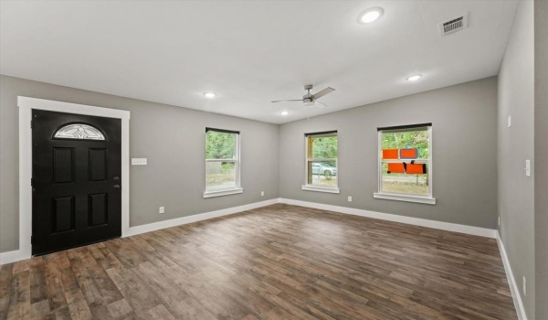 310 Eagle Drive, Gun Barrel City, TX 75156, 3 Habitaciones Habitaciones , ,2 BañosBaños,Residential,En Venta,310 Eagle Drive,20699109