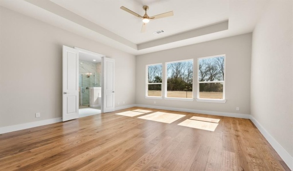 1040 Julian Drive, Van Alstyne, TX 75495, 4 Bedrooms Bedrooms, ,2 BathroomsBathrooms,Residential,For Sale,1040 Julian Drive,20699265