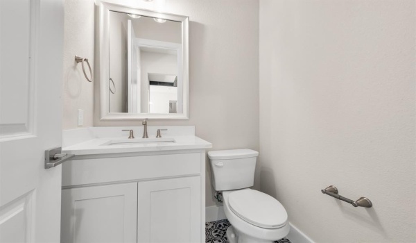 1040 Julian Drive, Van Alstyne, TX 75495, 4 Bedrooms Bedrooms, ,2 BathroomsBathrooms,Residential,For Sale,1040 Julian Drive,20699265