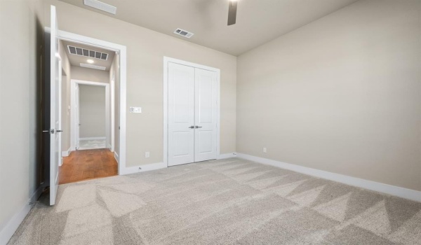 1040 Julian Drive, Van Alstyne, TX 75495, 4 Bedrooms Bedrooms, ,2 BathroomsBathrooms,Residential,For Sale,1040 Julian Drive,20699265