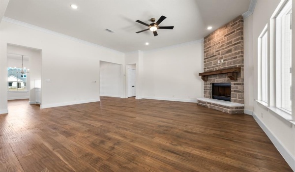1030 Julian Drive, Van Alstyne, TX 75495, 4 Bedrooms Bedrooms, ,3 BathroomsBathrooms,Residential,For Sale,1030 Julian Drive,20699308