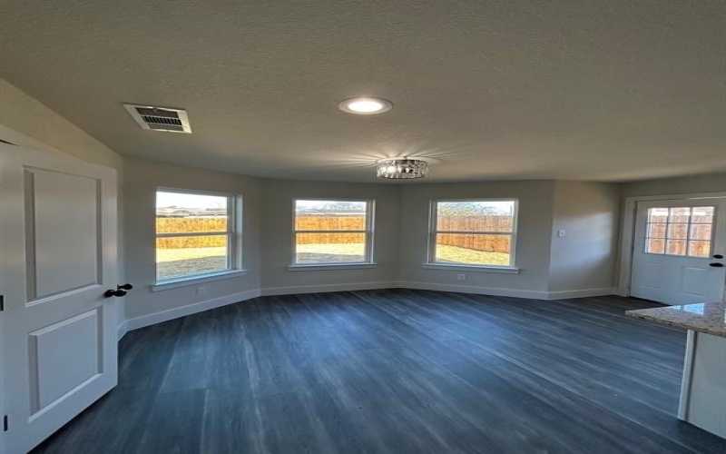 2962 Kavasar Drive, Dallas, TX 75241, 3 Bedrooms Bedrooms, ,2 BathroomsBathrooms,Residential,For Sale,2962 Kavasar Drive,20699487