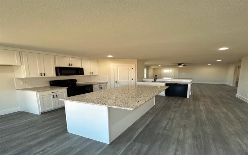 2962 Kavasar Drive, Dallas, TX 75241, 3 Bedrooms Bedrooms, ,2 BathroomsBathrooms,Residential,For Sale,2962 Kavasar Drive,20699487