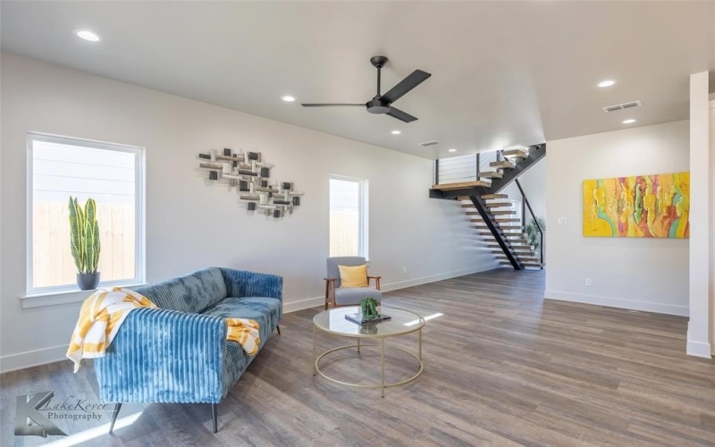 215 Pecan Street, Abilene, TX 79602, 4 Bedrooms Bedrooms, ,2 BathroomsBathrooms,Residential,For Sale,215 Pecan Street,20700439
