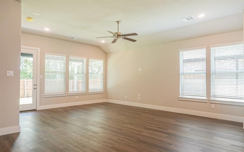 956 Tesslynn Avenue, Godley, TX 76044, 3 Habitaciones Habitaciones , ,2 BañosBaños,Residential,En Venta,956 Tesslynn Avenue,20701217