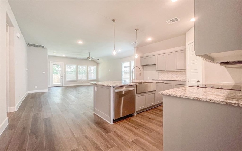 956 Tesslynn Avenue, Godley, TX 76044, 3 Habitaciones Habitaciones , ,2 BañosBaños,Residential,En Venta,956 Tesslynn Avenue,20701217