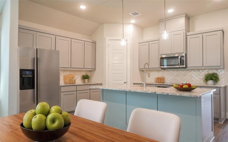 956 Tesslynn Avenue, Godley, TX 76044, 3 Habitaciones Habitaciones , ,2 BañosBaños,Residential,En Venta,956 Tesslynn Avenue,20701217