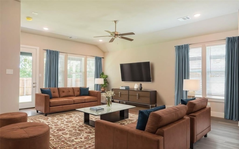 956 Tesslynn Avenue, Godley, TX 76044, 3 Habitaciones Habitaciones , ,2 BañosBaños,Residential,En Venta,956 Tesslynn Avenue,20701217