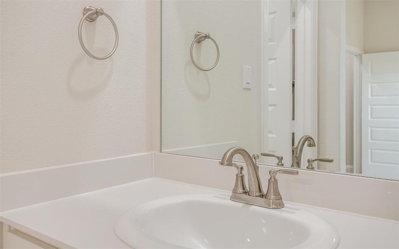 8240 Honeywell, Greenville, TX 75402, 5 Bedrooms Bedrooms, ,5 BathroomsBathrooms,Residential,For Sale,8240 Honeywell,20702095