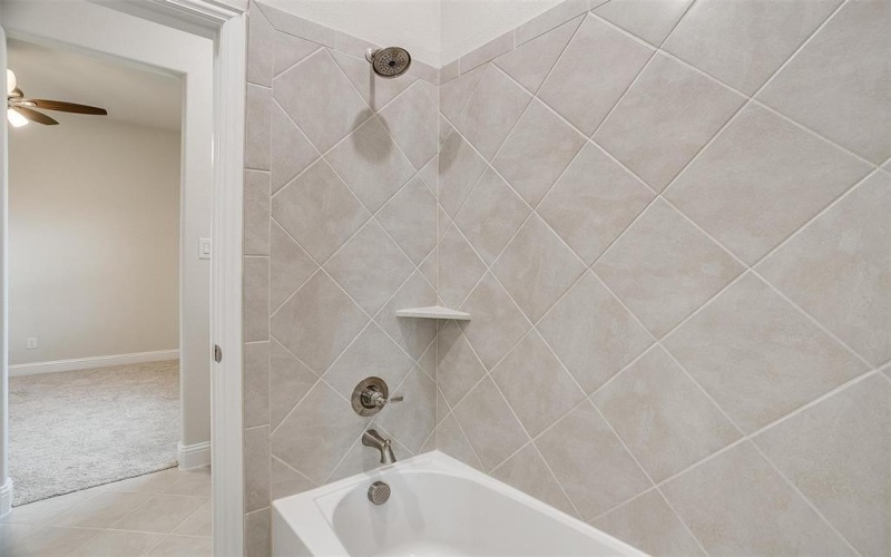 8240 Honeywell, Greenville, TX 75402, 5 Bedrooms Bedrooms, ,5 BathroomsBathrooms,Residential,For Sale,8240 Honeywell,20702095