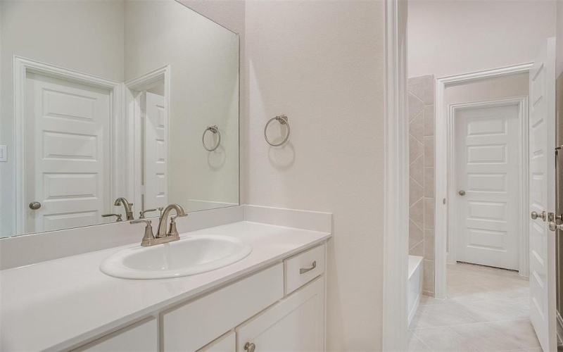 8240 Honeywell, Greenville, TX 75402, 5 Bedrooms Bedrooms, ,5 BathroomsBathrooms,Residential,For Sale,8240 Honeywell,20702095