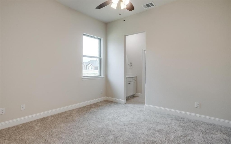 8240 Honeywell, Greenville, TX 75402, 5 Bedrooms Bedrooms, ,5 BathroomsBathrooms,Residential,For Sale,8240 Honeywell,20702095