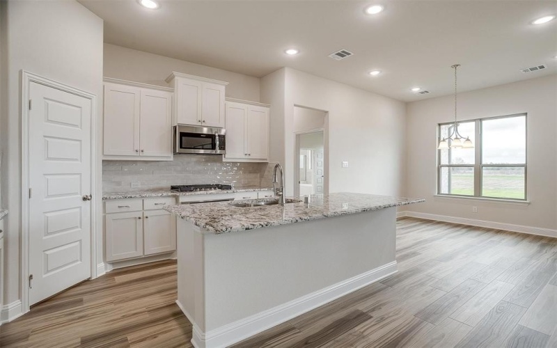 8240 Honeywell, Greenville, TX 75402, 5 Bedrooms Bedrooms, ,5 BathroomsBathrooms,Residential,For Sale,8240 Honeywell,20702095