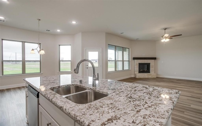 8240 Honeywell, Greenville, TX 75402, 5 Bedrooms Bedrooms, ,5 BathroomsBathrooms,Residential,For Sale,8240 Honeywell,20702095