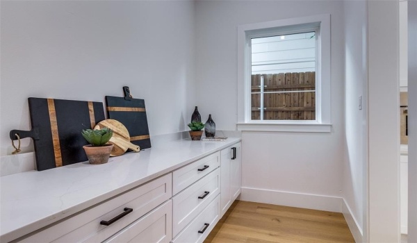 4426 Bonham Street, Dallas, TX 75229, 5 Bedrooms Bedrooms, ,6 BathroomsBathrooms,Residential,For Sale,4426 Bonham Street,20702328