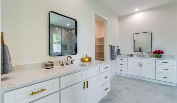 4426 Bonham Street, Dallas, TX 75229, 5 Bedrooms Bedrooms, ,6 BathroomsBathrooms,Residential,For Sale,4426 Bonham Street,20702328