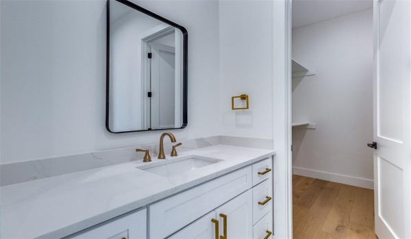 4426 Bonham Street, Dallas, TX 75229, 5 Bedrooms Bedrooms, ,6 BathroomsBathrooms,Residential,For Sale,4426 Bonham Street,20702328