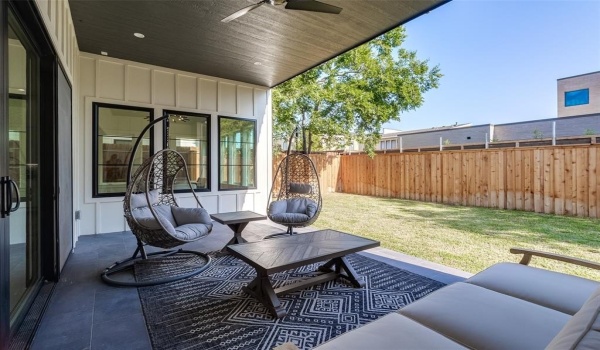 4426 Bonham Street, Dallas, TX 75229, 5 Bedrooms Bedrooms, ,6 BathroomsBathrooms,Residential,For Sale,4426 Bonham Street,20702328