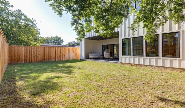 4426 Bonham Street, Dallas, TX 75229, 5 Bedrooms Bedrooms, ,6 BathroomsBathrooms,Residential,For Sale,4426 Bonham Street,20702328