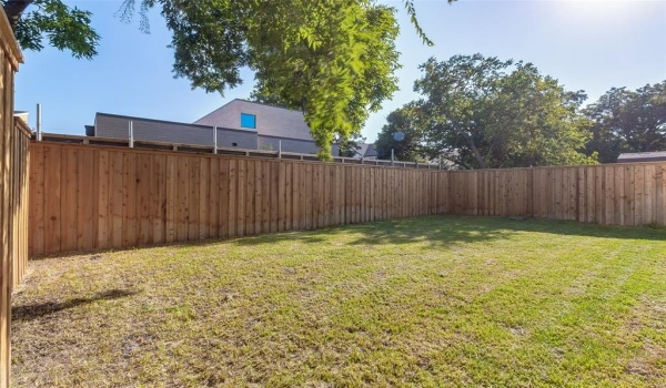 4426 Bonham Street, Dallas, TX 75229, 5 Bedrooms Bedrooms, ,6 BathroomsBathrooms,Residential,For Sale,4426 Bonham Street,20702328